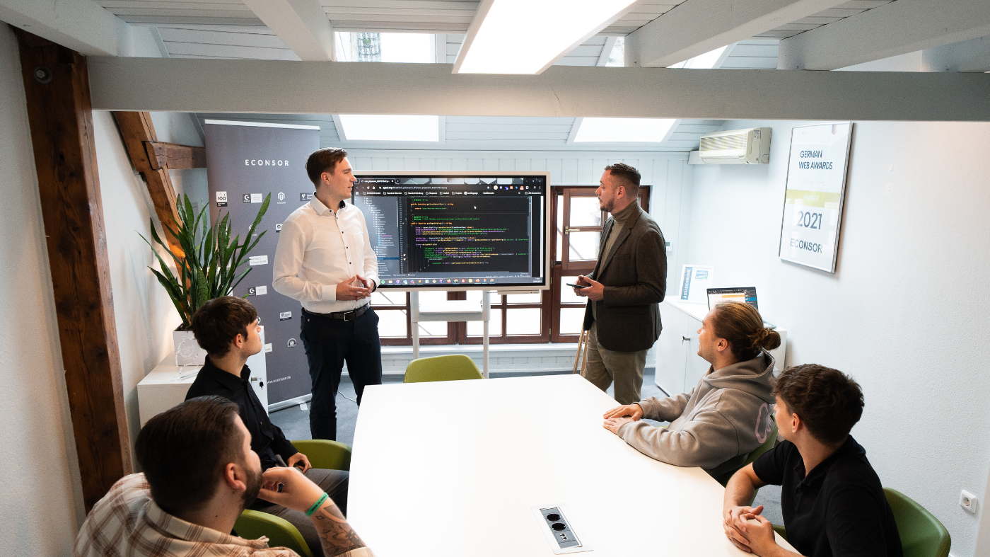 Schuhbilder gegen Botanstürme auf Webshops